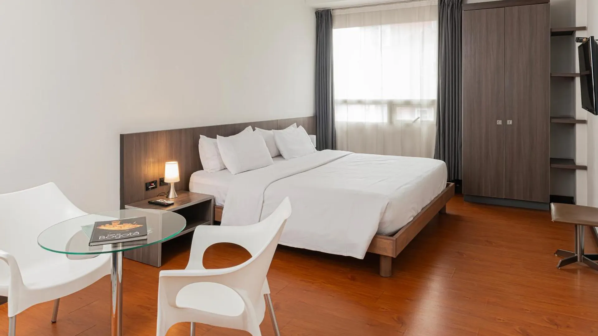 Hotel Viaggio 617 Bogota 4*,